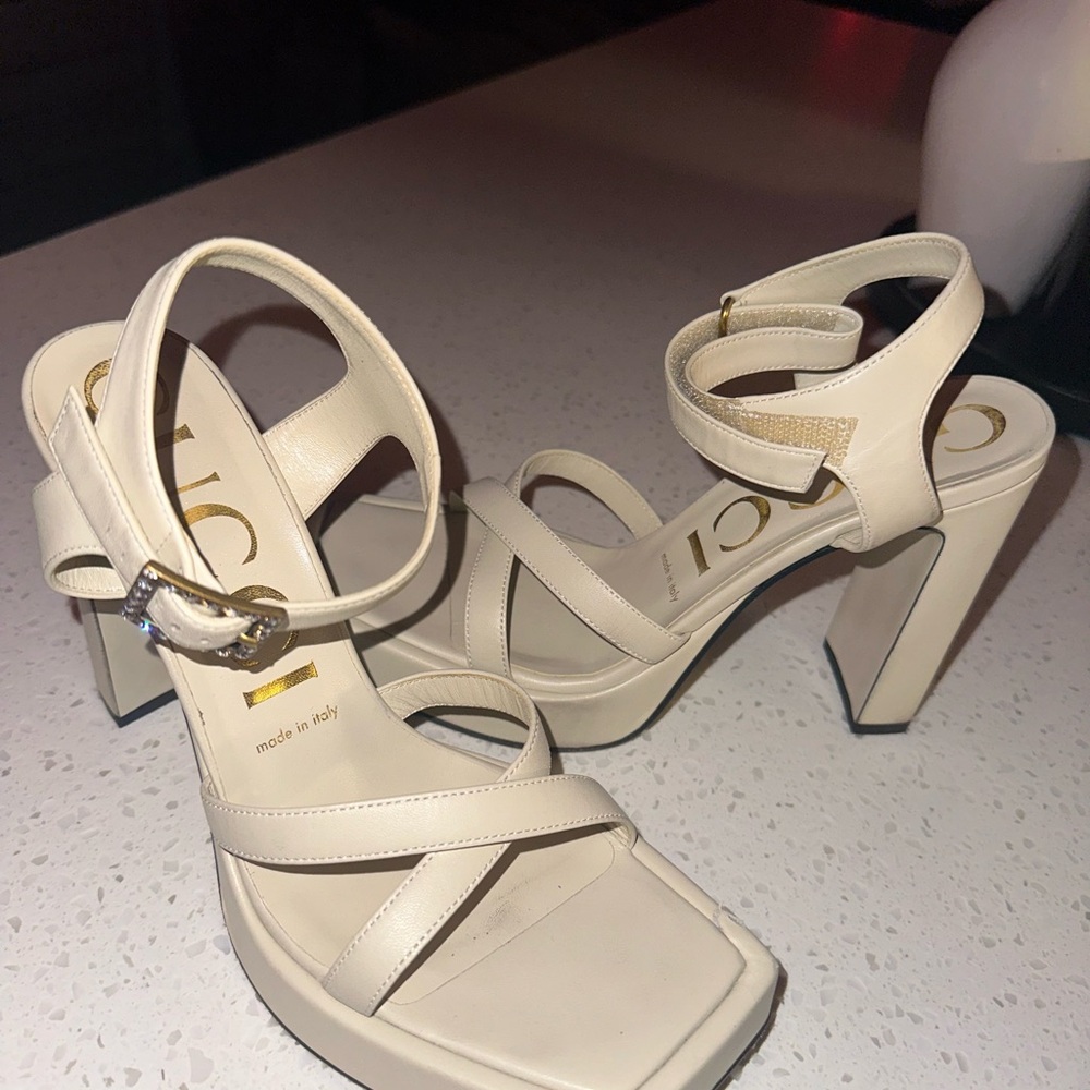Elegant Gucci Cream Platform Heels